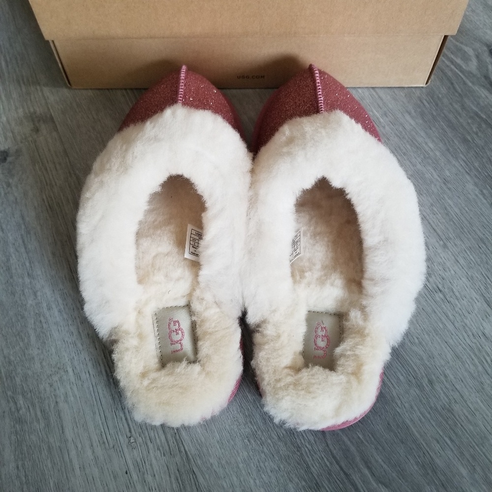UGG Scuffette II Sparkle Slippers. - Picture 4 of 7